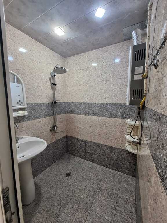 Satılır 3 otaqlı köhnə tikili, 65 m², Həzi Aslanov m.-11