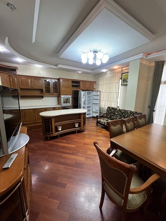 Satılır 3 otaqlı yeni tikili, 128 m², Nəriman Nərimanov m.-7