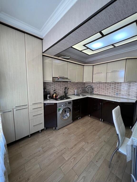 Satılır 3 otaqlı köhnə tikili, 80 m², Həzi Aslanov m.-7