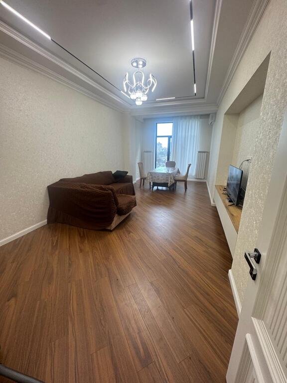 Kirayə verilir 3 otaqlı yeni tikili, 124 m², Gənclik m.-3