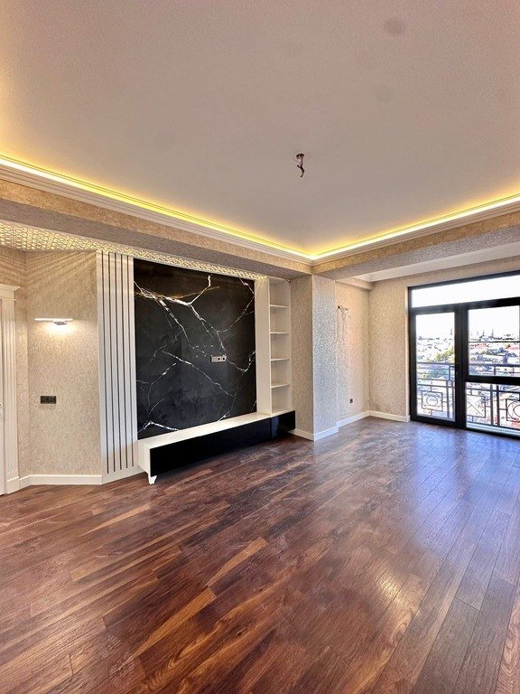 Satılır 3 otaqlı yeni tikili, 104 m², 8 noyabr-3