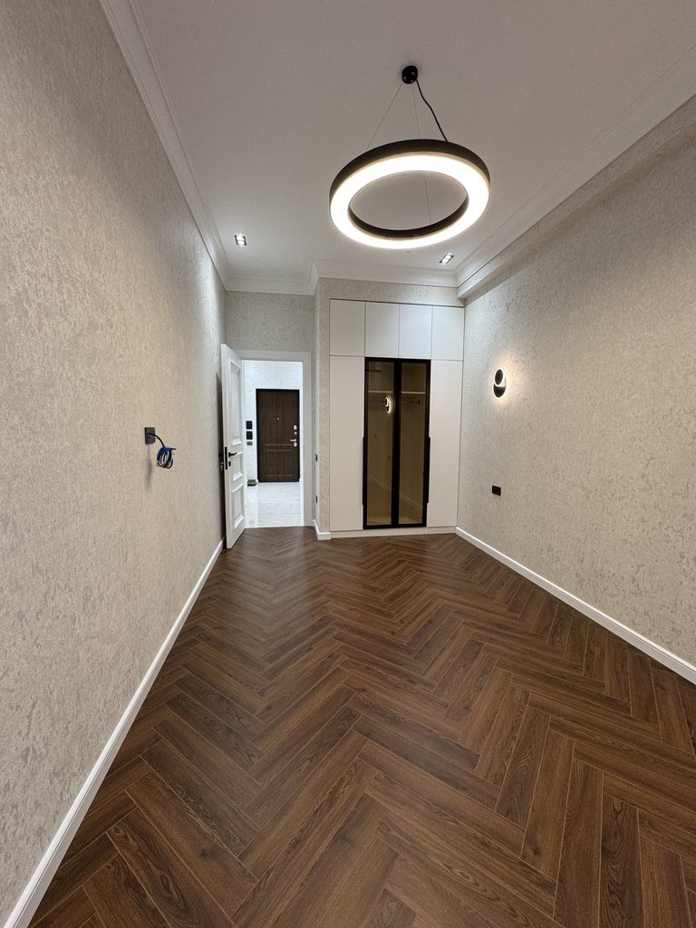 Satılır 2 otaqlı yeni tikili, 68 m², Elmlər Akademiyası m.-4