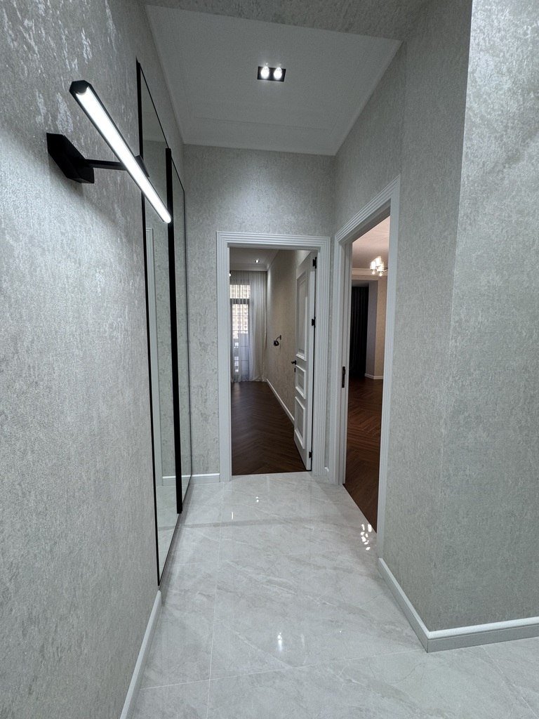 Satılır 2 otaqlı yeni tikili, 68 m², Elmlər Akademiyası m.-7