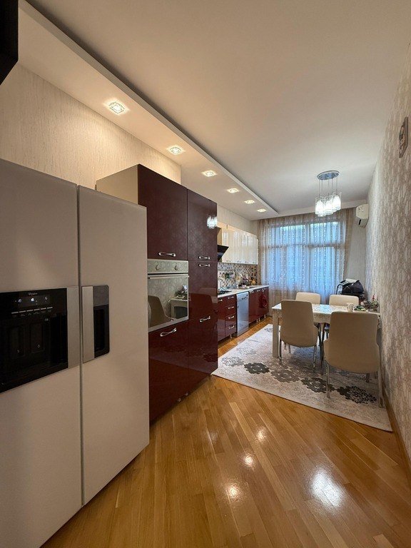 Satılır 3 otaqlı yeni tikili, 155 m², Gənclik m.-9