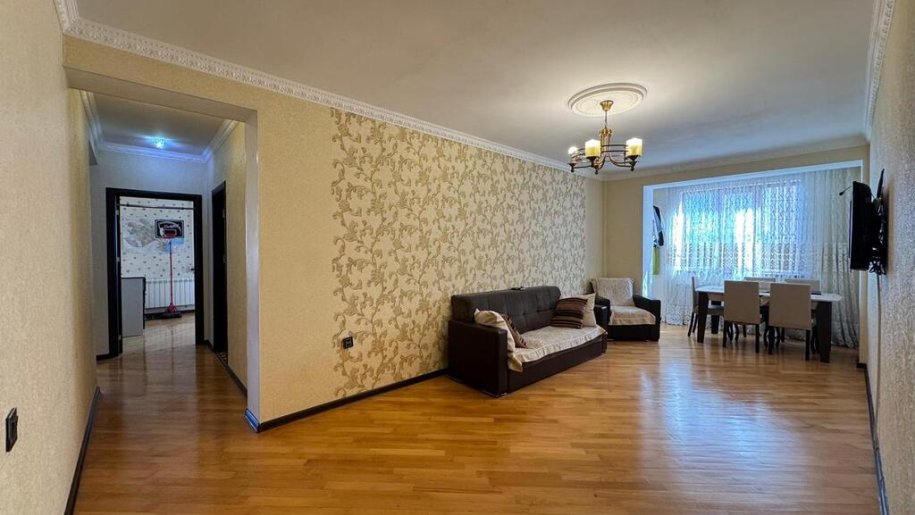 Satılır 3 otaqlı yeni tikili, 112 m², İnşaatçılar m.-1