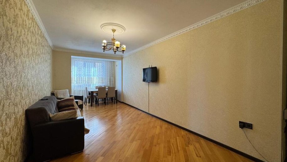 Satılır 3 otaqlı yeni tikili, 112 m², İnşaatçılar m.-3