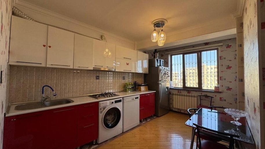 Satılır 3 otaqlı yeni tikili, 112 m², İnşaatçılar m.-6