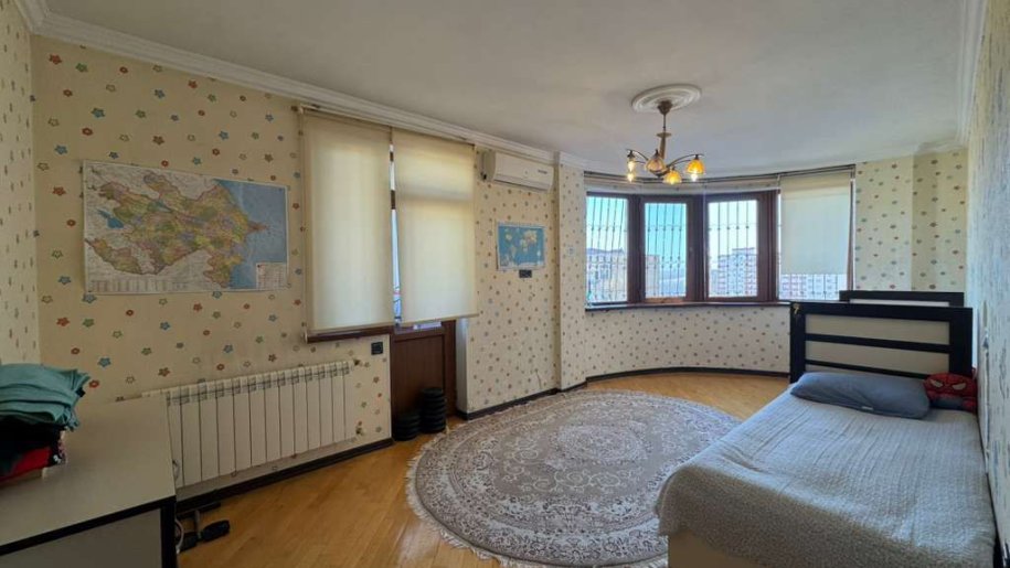 Satılır 3 otaqlı yeni tikili, 112 m², İnşaatçılar m.-9