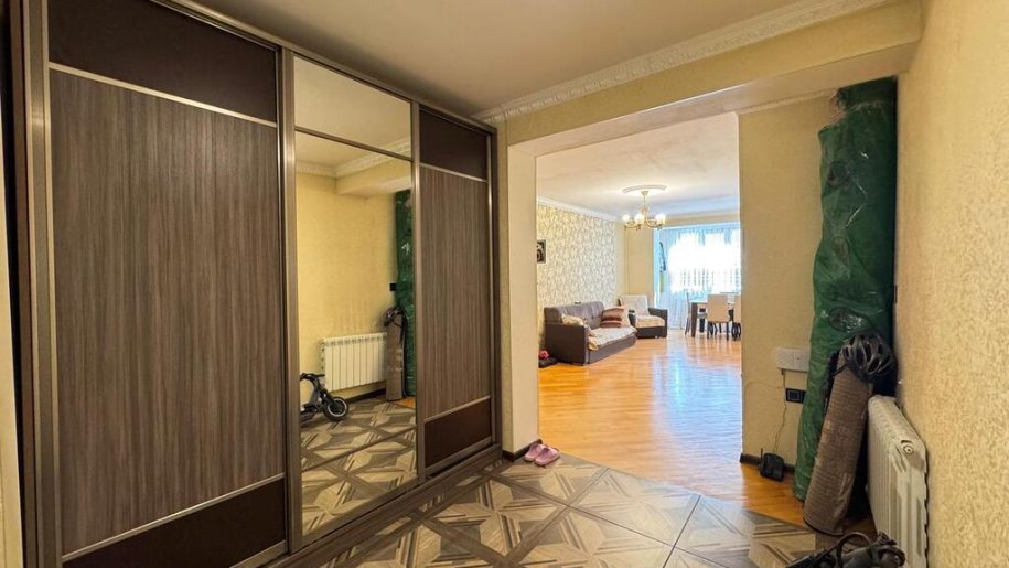 Satılır 3 otaqlı yeni tikili, 112 m², İnşaatçılar m.-15