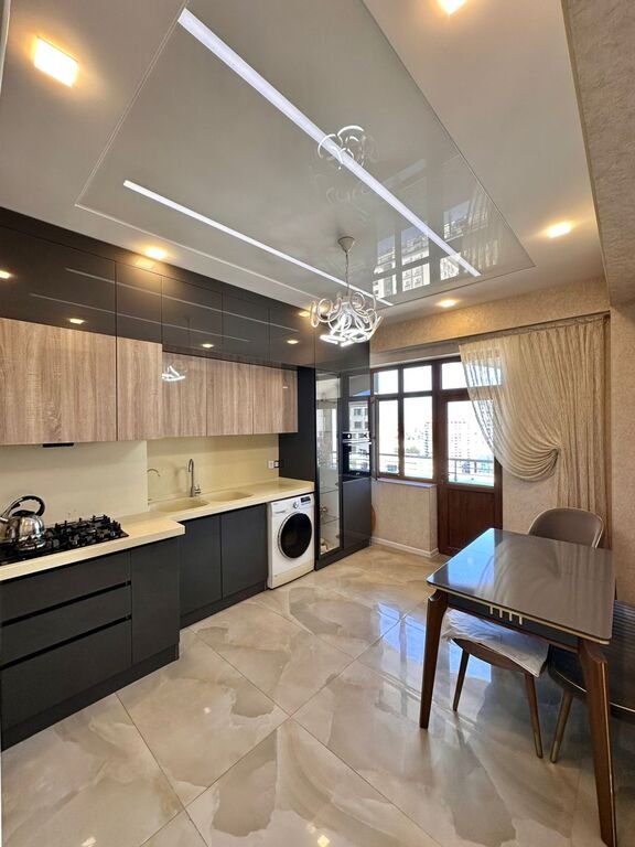 Satılır 3 otaqlı yeni tikili, 110 m², 28 May m.-4