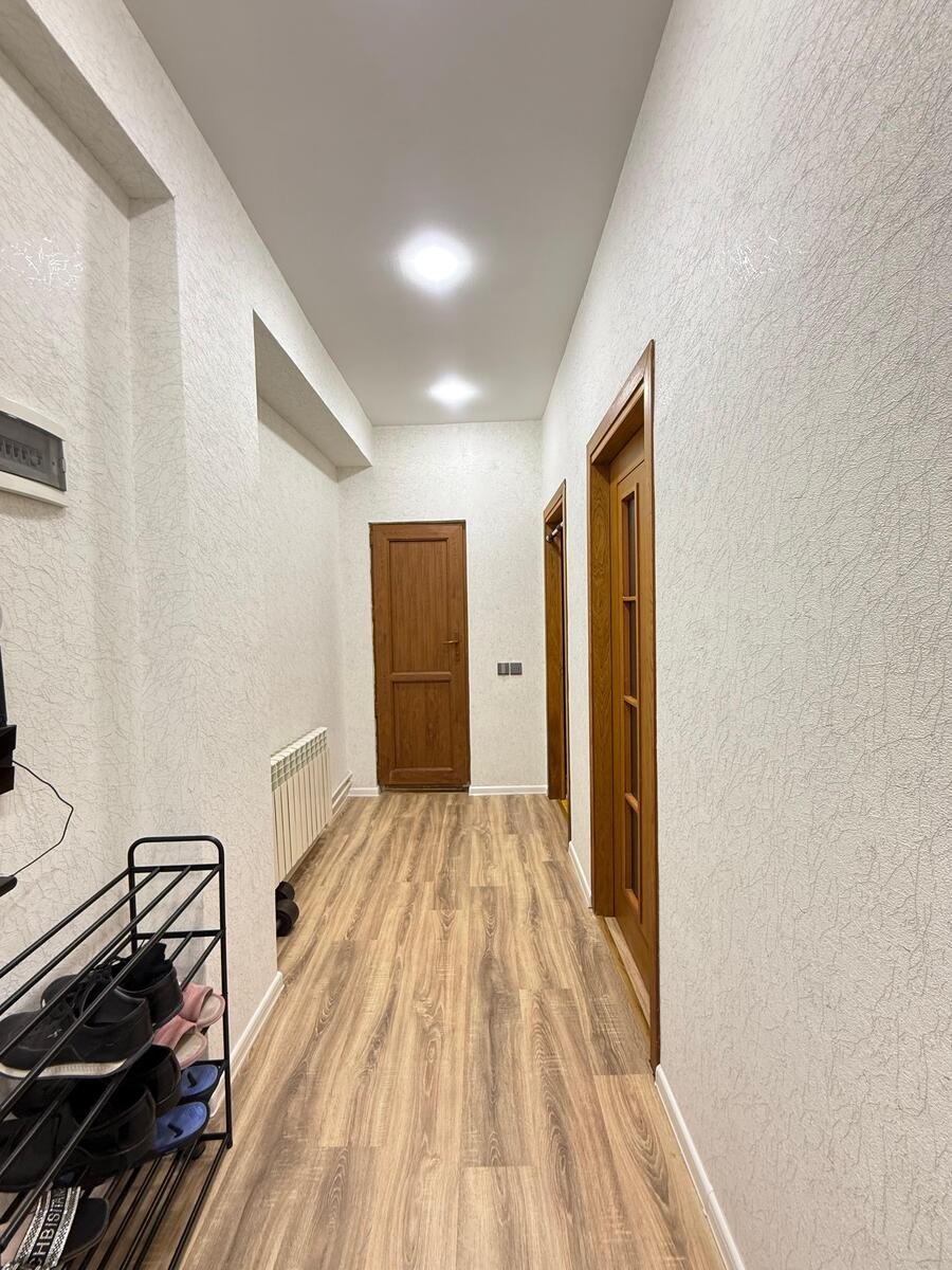 Satılır 2 otaqlı yeni tikili, 65 m², İnşaatçılar m.-9