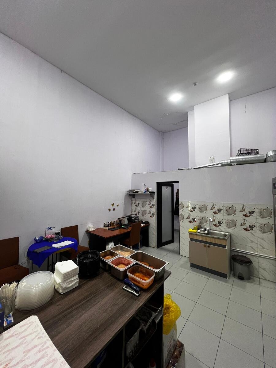 30 m<sup>2</sup> obyekt satılır, 28 May m.-1