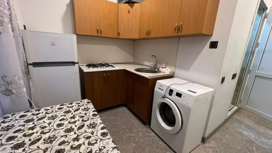 Kirayə verilir 1 otaqlı köhnə tikili, 45 m², Elmlər Akademiyası m.-6