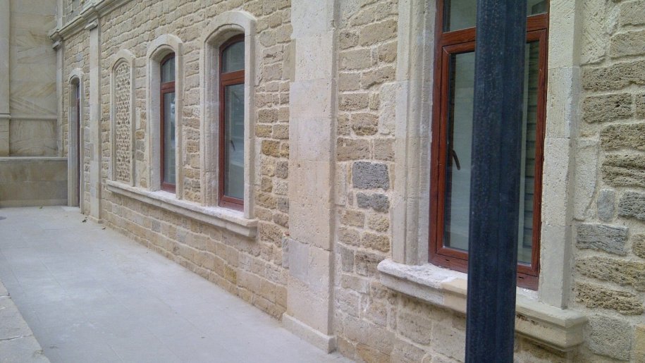 65 m<sup>2</sup> ofis icarəyə verilir, İçərişəhər m.-1