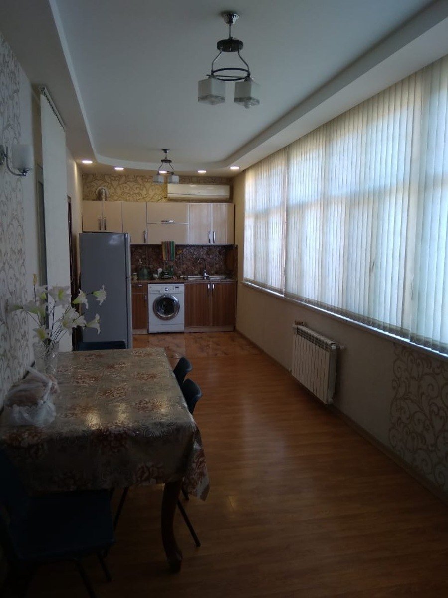 Kirayə verilir 2 otaqlı köhnə tikili, 75 m², Sahil m.-6