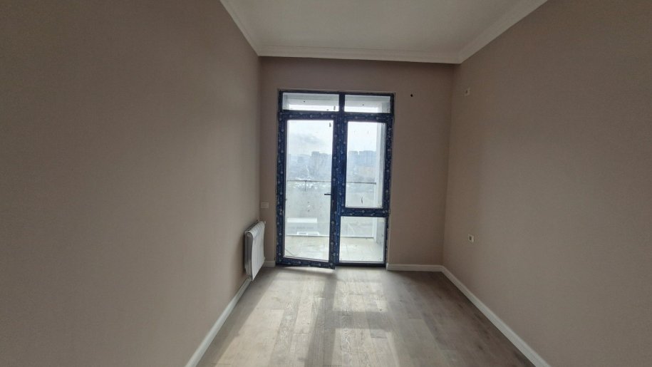 Satılır 3 otaqlı yeni tikili, 69 m², İnşaatçılar m.-11