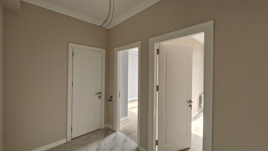 Satılır 3 otaqlı yeni tikili, 69 m², İnşaatçılar m.-12