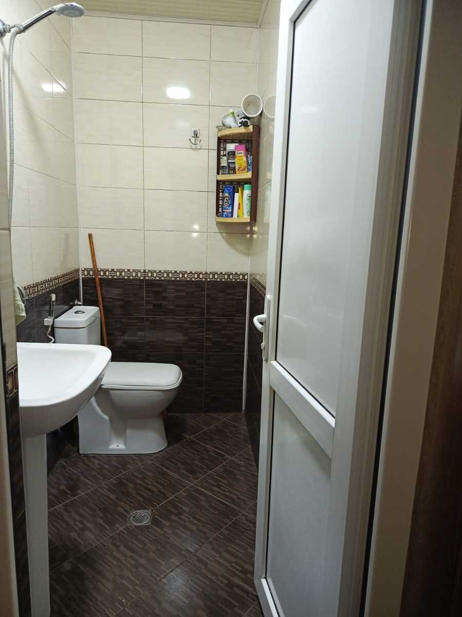 Satılır 6 otaqlı köhnə tikili, 104.8 m², İnşaatçılar m.-8