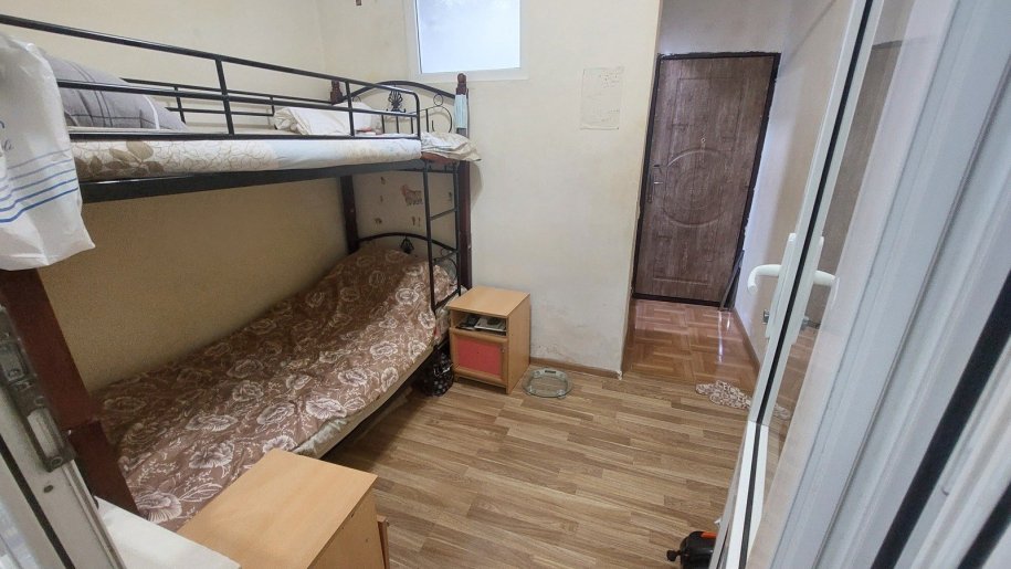 Satılır 6 otaqlı köhnə tikili, 104.8 m², İnşaatçılar m.-17