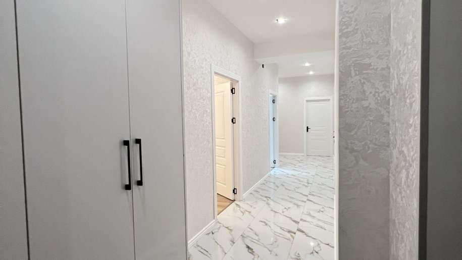 Kirayə verilir 3 otaqlı yeni tikili, 111.4 m², Saray-13