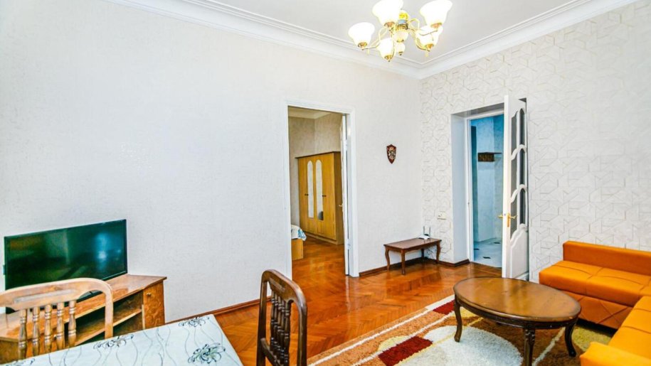 Kirayə verilir 2 otaqlı köhnə tikili, 50 m², 28 May m.-5