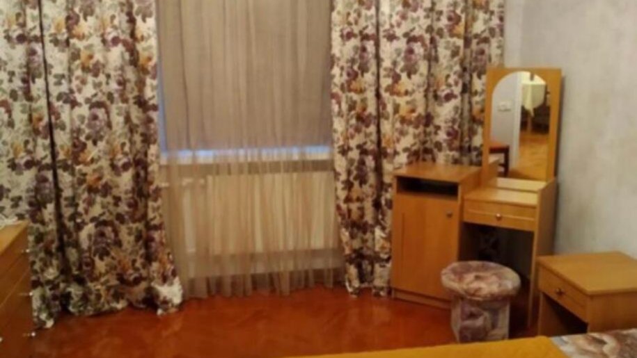 Kirayə verilir 2 otaqlı köhnə tikili, 50 m², 28 May m.-15