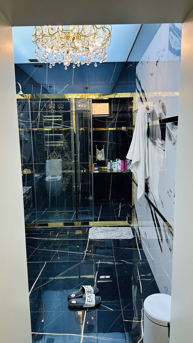 Satılır 4 otaqlı köhnə tikili, 215 m², 28 May m.-17