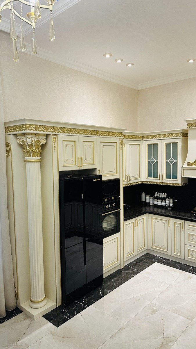 Satılır 4 otaqlı köhnə tikili, 215 m², 28 May m.-20