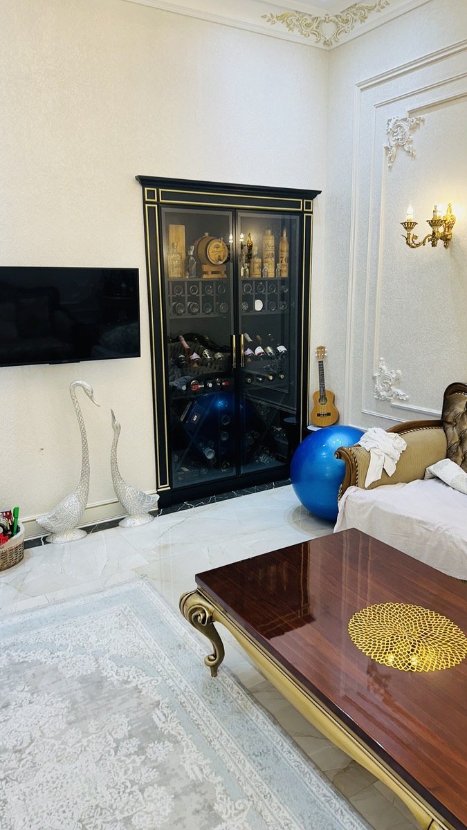 Satılır 4 otaqlı köhnə tikili, 215 m², 28 May m.-24