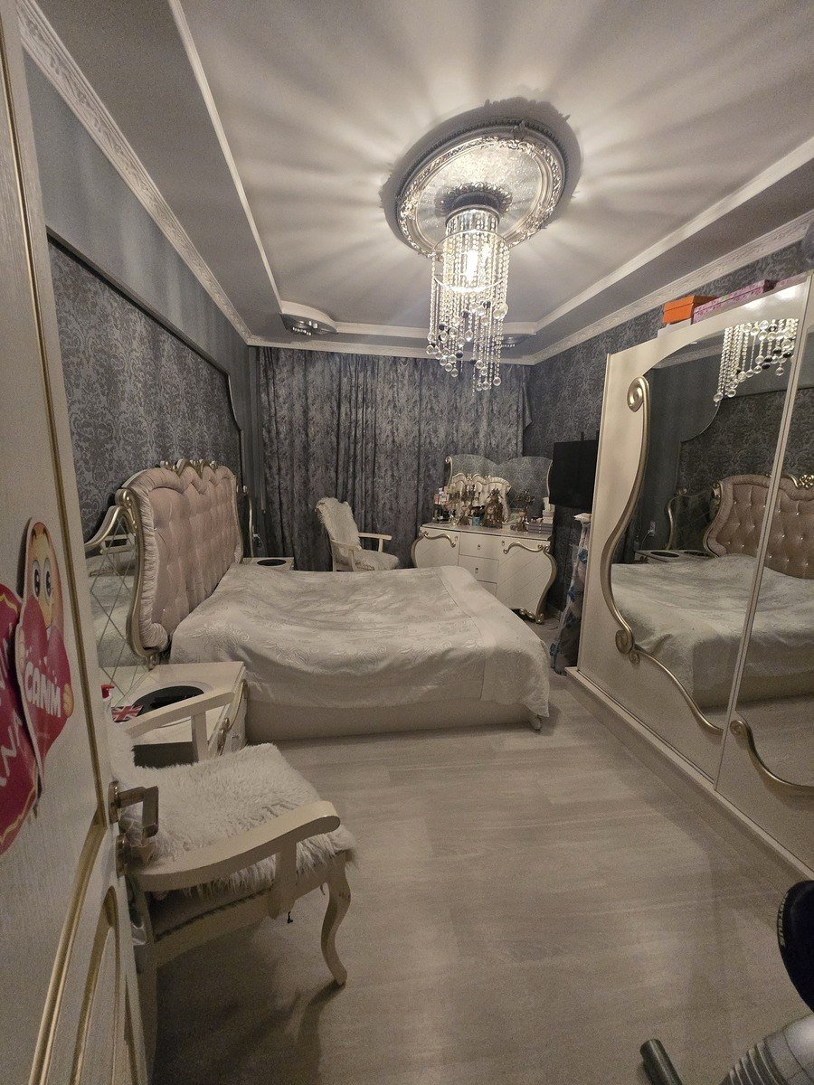 Kirayə verilir 3 otaqlı köhnə tikili, 56 m², Memar Əcəmi m.-13