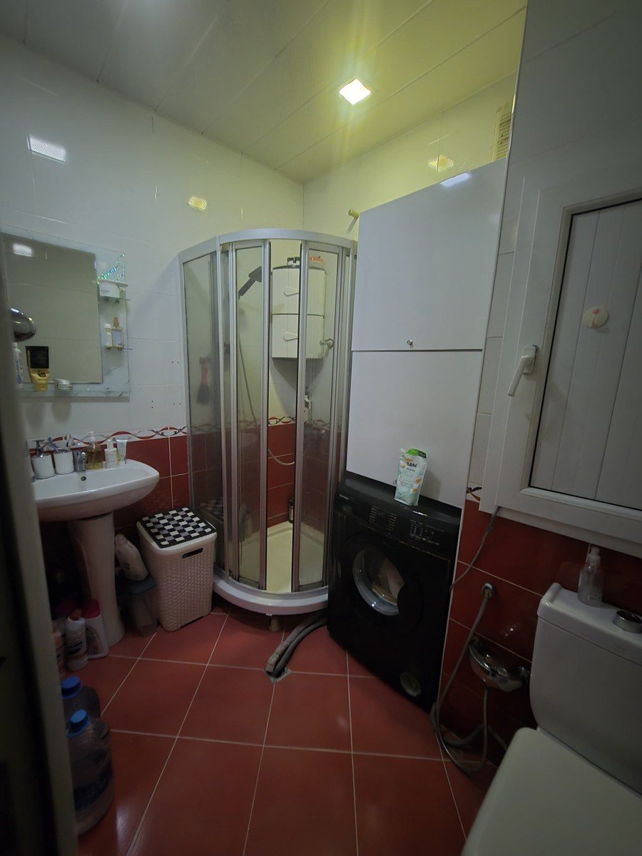 Kirayə verilir 3 otaqlı köhnə tikili, 56 m², Memar Əcəmi m.-15