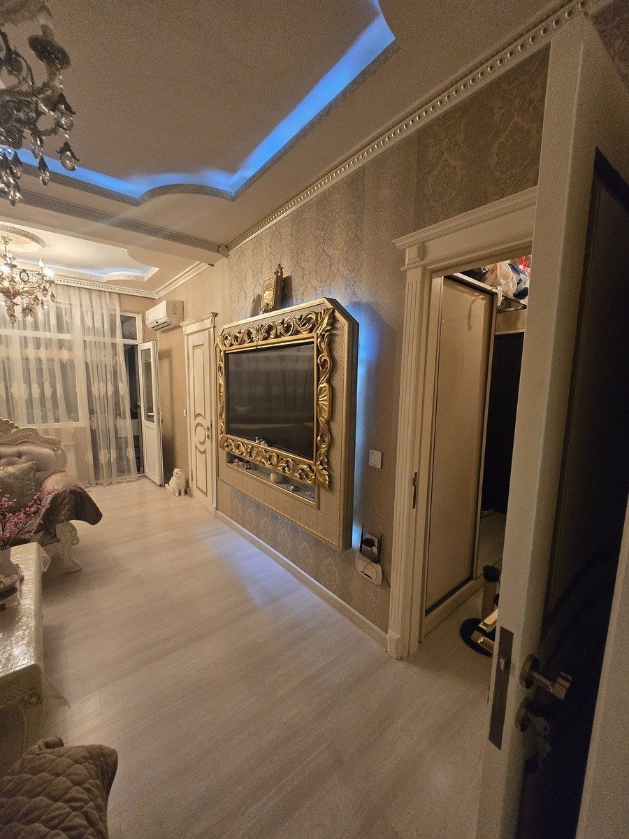 Kirayə verilir 3 otaqlı köhnə tikili, 56 m², Memar Əcəmi m.-16