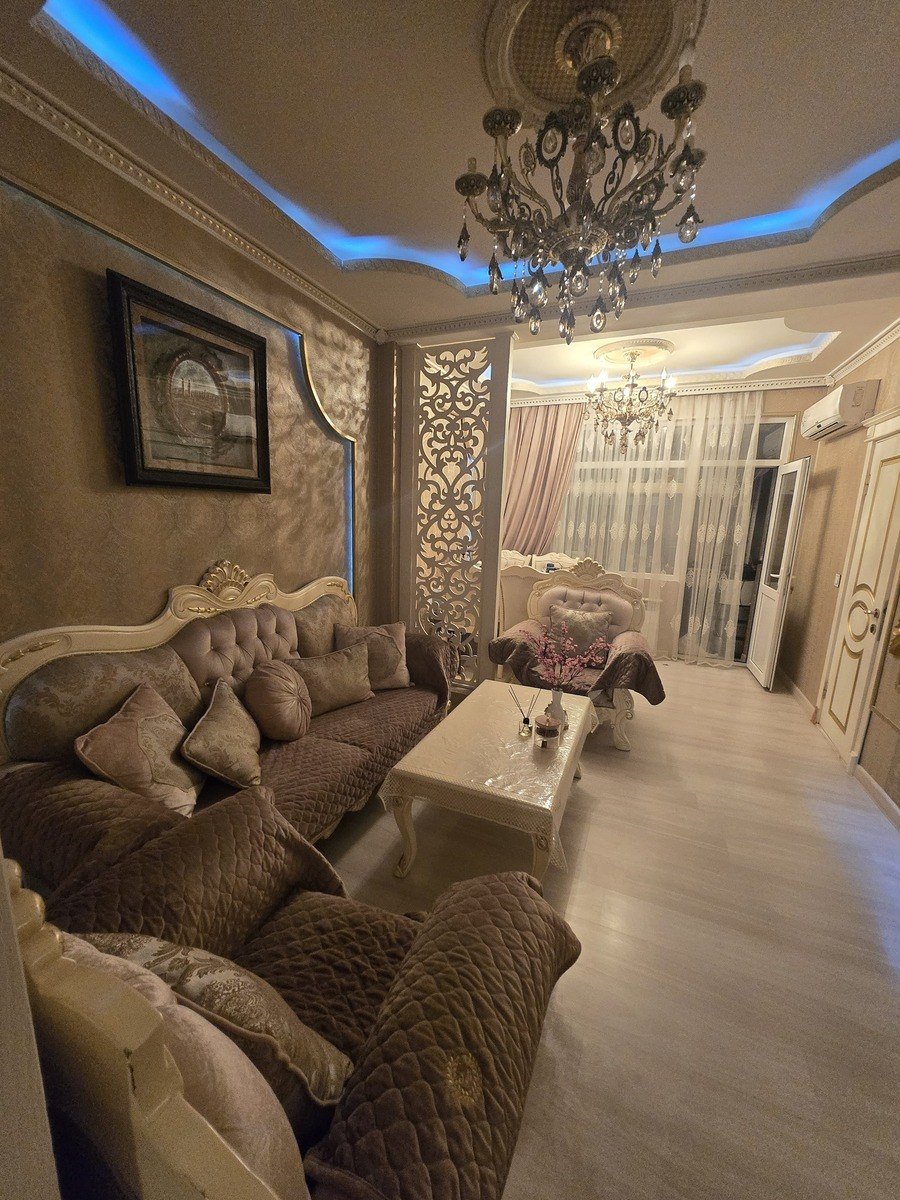 Kirayə verilir 3 otaqlı köhnə tikili, 56 m², Memar Əcəmi m.-18