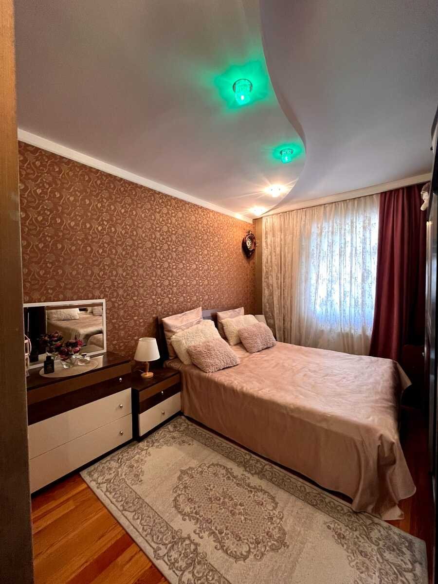 Satılır 4 otaqlı köhnə tikili, 80 m², Lökbatan-5