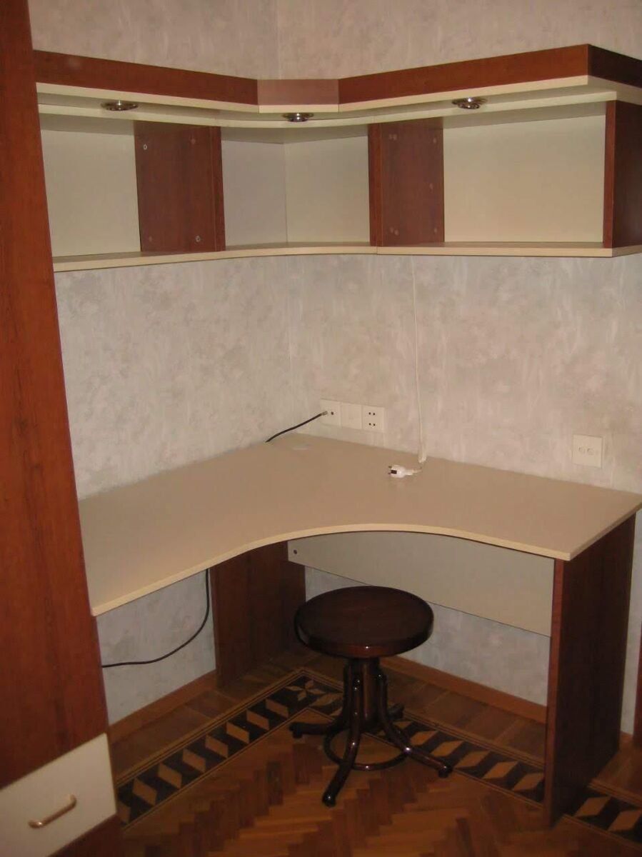 Kirayə verilir 4 otaqlı köhnə tikili, 100 m², 28 May m.-14