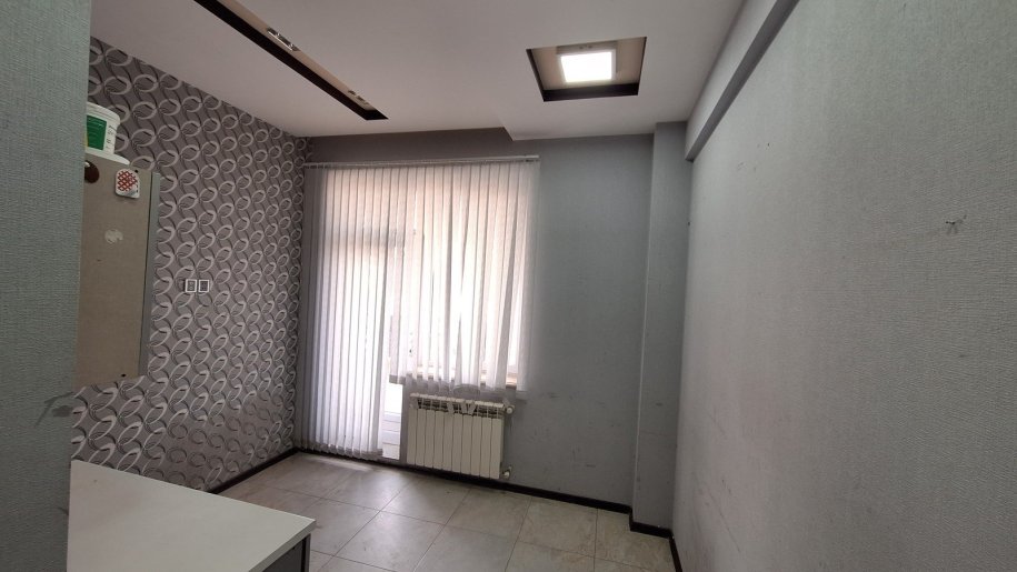 120 m<sup>2</sup> ofis icarəyə verilir, Xətai m.-7