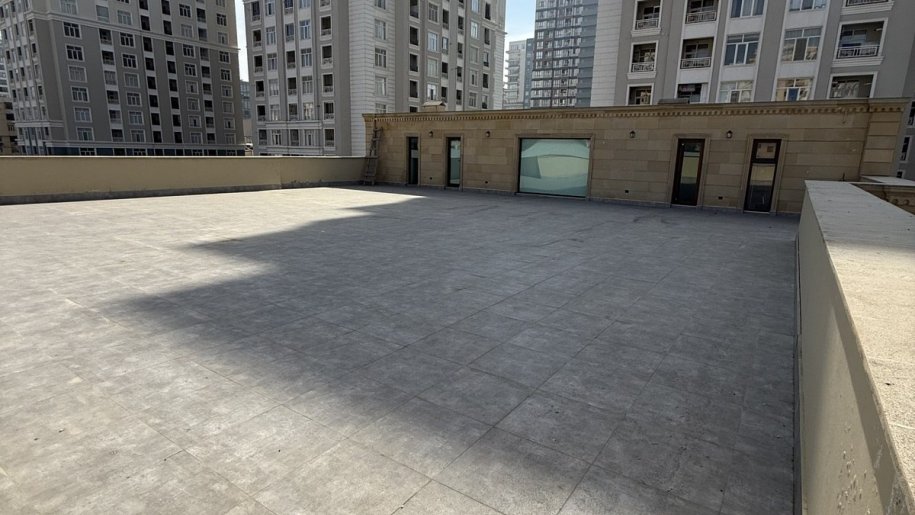 1800 m<sup>2</sup> obyekt satılır, Nərimanov-2