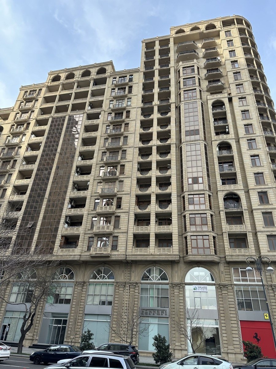 Kirayə verilir 4 otaqlı yeni tikili, 220 m², Səbail-1