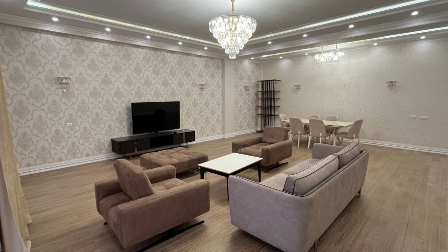 Kirayə verilir 4 otaqlı yeni tikili, 220 m², Səbail-3