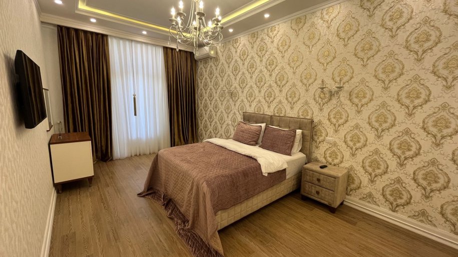 Kirayə verilir 4 otaqlı yeni tikili, 220 m², Səbail-7