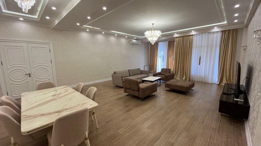 Kirayə verilir 4 otaqlı yeni tikili, 220 m², Səbail-8