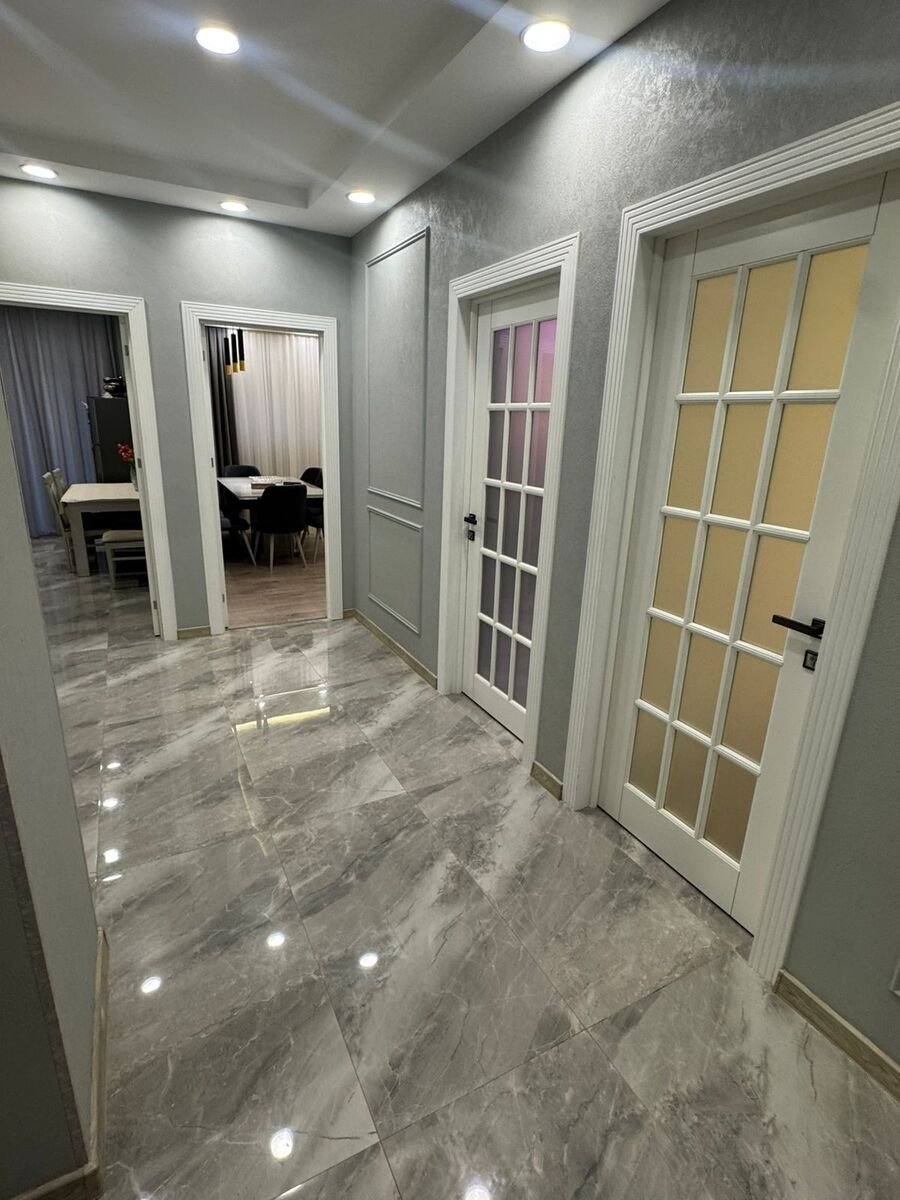 Satılır 4 otaqlı yeni tikili, 179 m², 8 noyabr-12