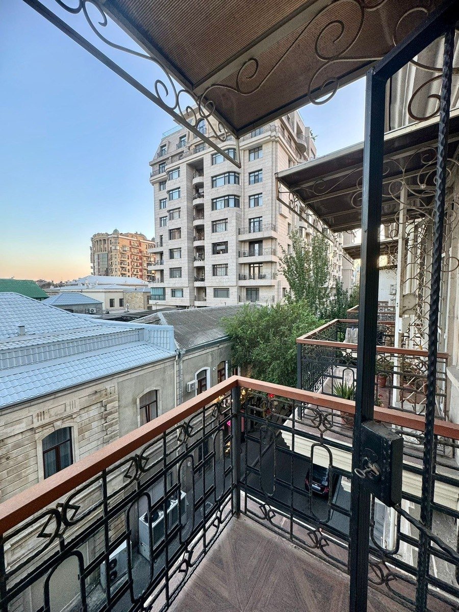 Satılır 2 otaqlı köhnə tikili, 55 m², Sahil m.-2