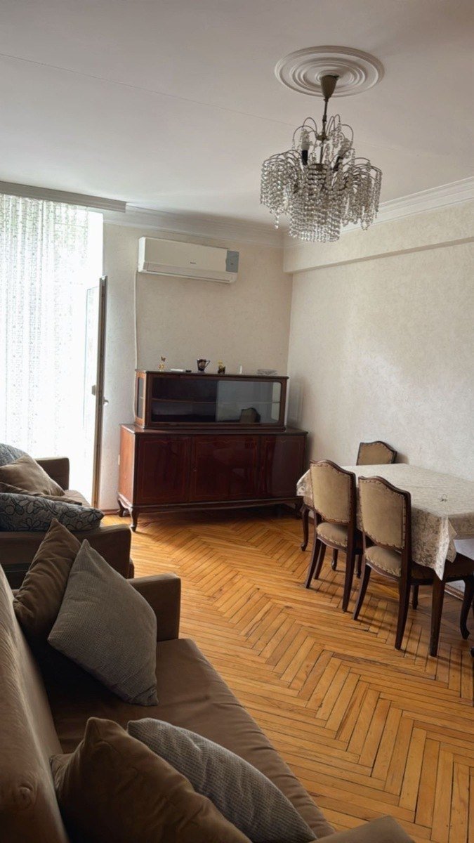 Satılır 2 otaqlı köhnə tikili, 60 m², Sahil m.-3