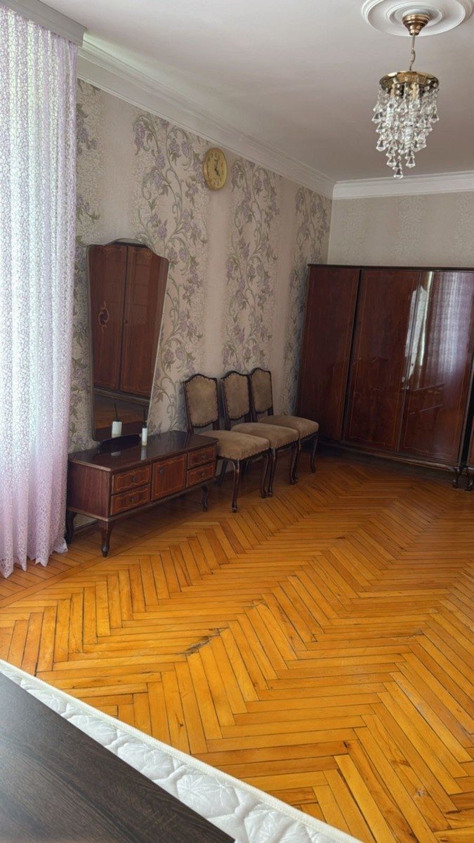 Satılır 2 otaqlı köhnə tikili, 60 m², Sahil m.-10