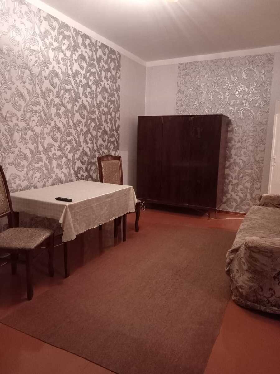 Kirayə verilir 2 otaqlı köhnə tikili, 35 m², Memar Əcəmi m.-1
