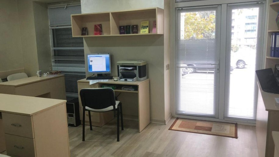 72 m<sup>2</sup> obyekt satılır, İnşaatçılar m.-12