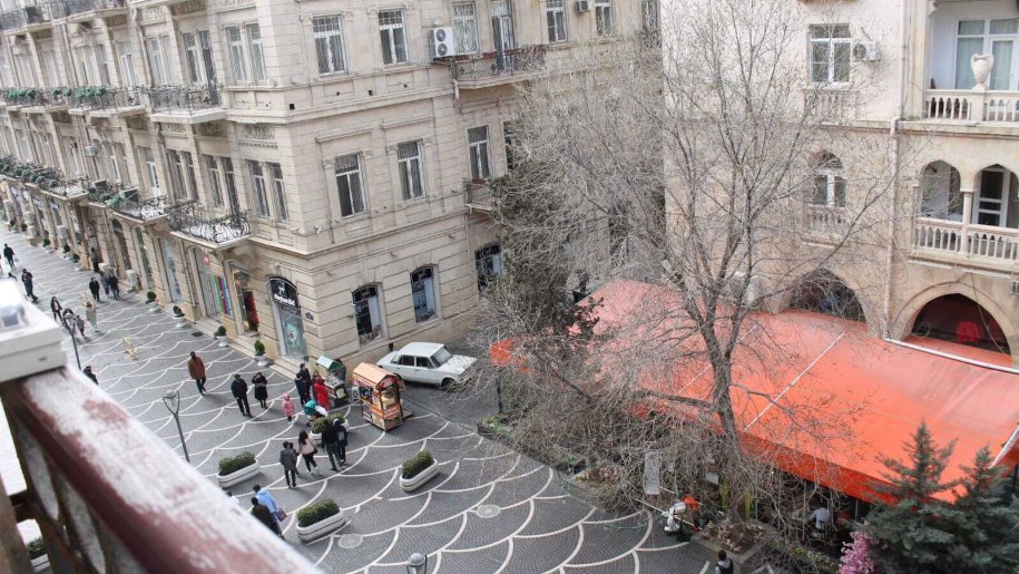 Kirayə verilir 2 otaqlı köhnə tikili, 60 m², Sahil m.-12