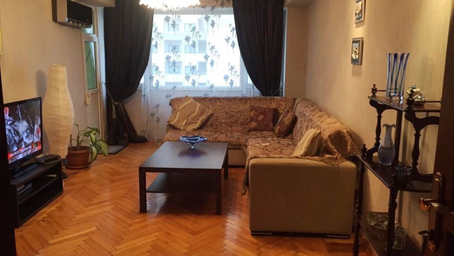 Kirayə verilir 2 otaqlı köhnə tikili, 80 m², 28 May m.-4