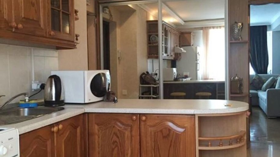 Kirayə verilir 2 otaqlı köhnə tikili, 80 m², 28 May m.-7